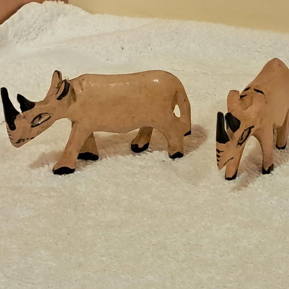 African Hand Carved Wooden Figures (2) - Picture 3 of 3